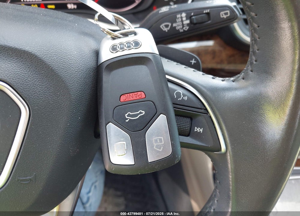 2018 AUDI Q5 VIN: WA1BNAFY9J2135748