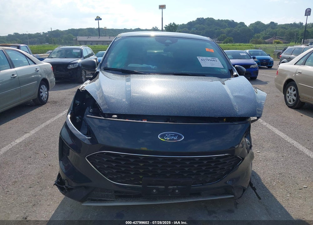 2022 FORD ESCAPE VIN: 1FMCU9G68NUB38929