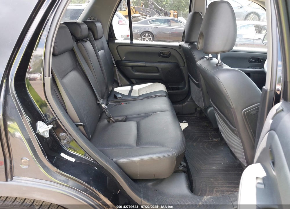 2006 HONDA CR-V VIN: SHSRD78996U439868