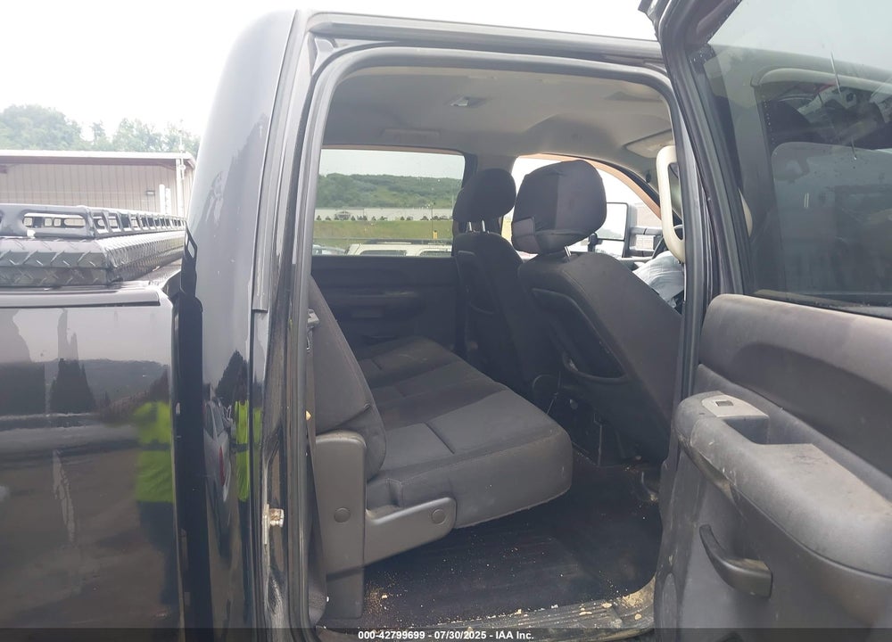 2011 GMC SIERRA VIN: 1GT120EG1BF113671