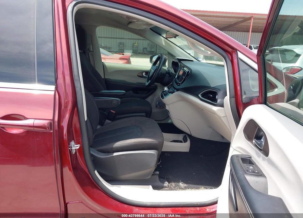2020 CHRYSLER VOYAGER LX VIN: 2C4RC1CG1LR243405