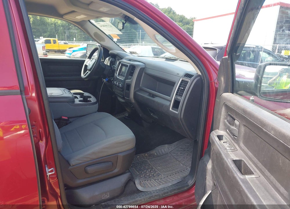 2013 RAM 1500 VIN: 1C6RR7FT1DS505179
