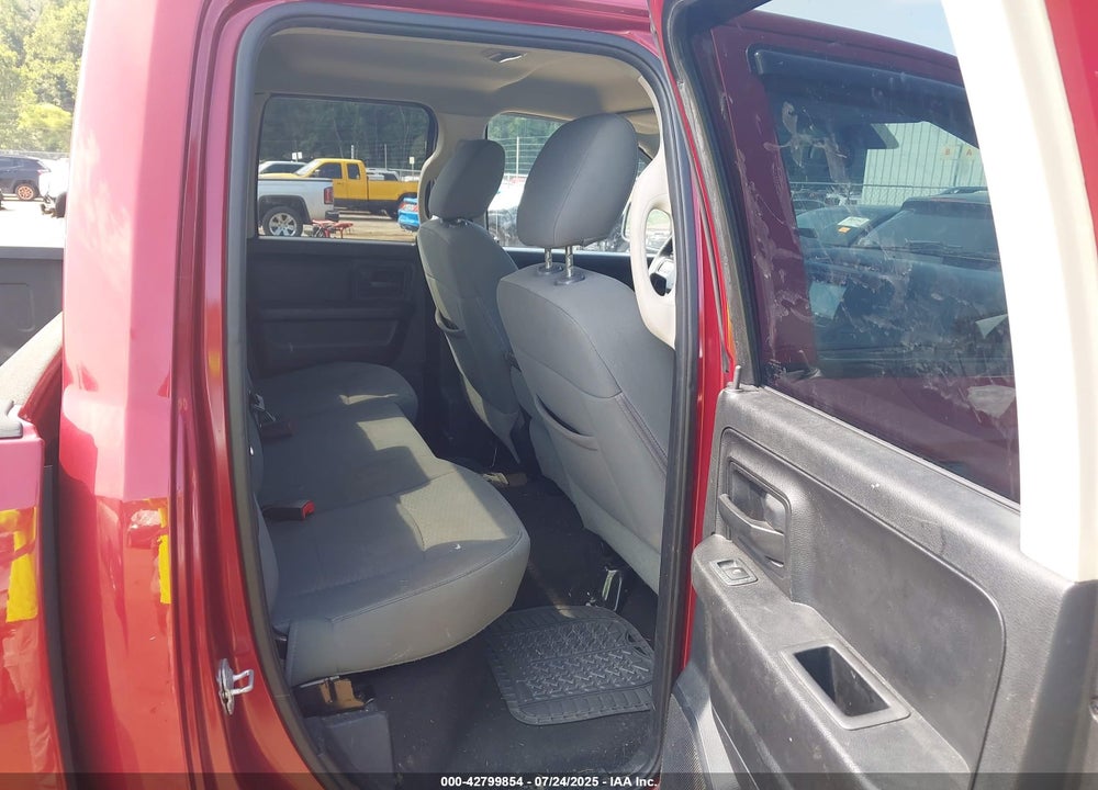 2013 RAM 1500 VIN: 1C6RR7FT1DS505179