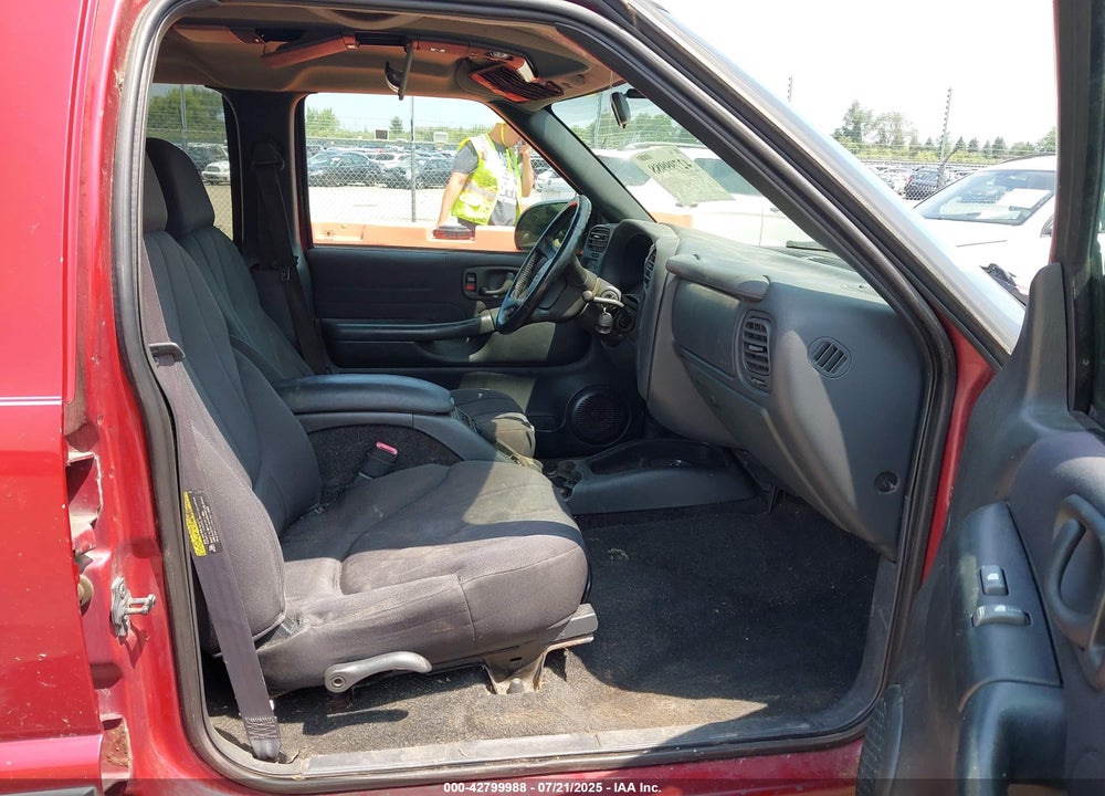 2004 CHEVROLET S-10 LS VIN: 1GCDT13X14K119466
