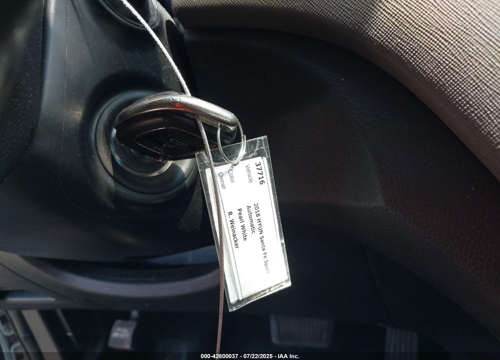 2018 HYUNDAI SANTA FE VIN: 5NMZT3LB9JH064522