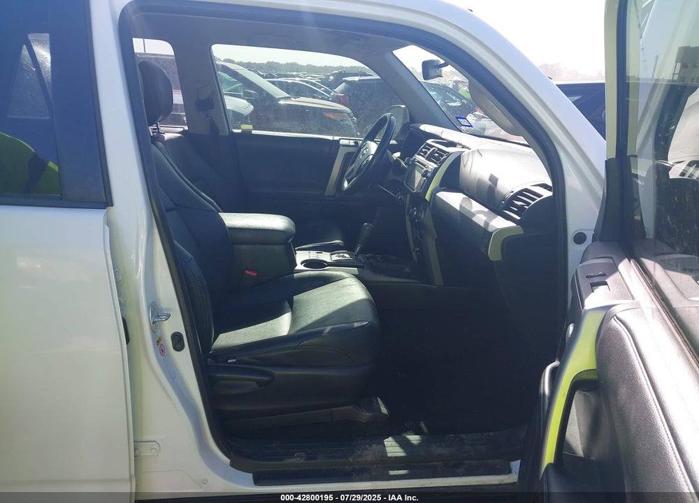 2014 TOYOTA 4RUNNER VIN: JTEZU5JR3E5067672
