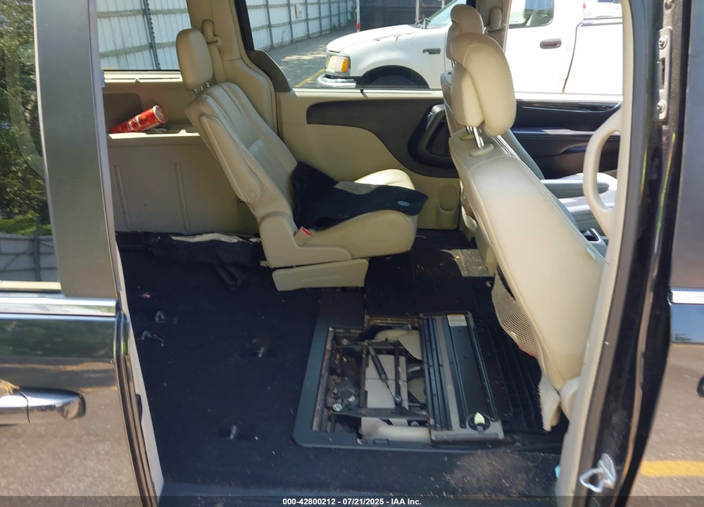 2013 CHRYSLER TOWN & COUNTRY TOURING VIN: 2C4RC1BG1DR540581