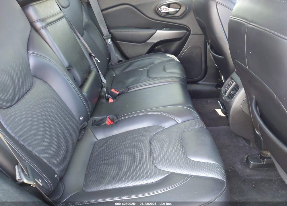 2019 JEEP CHEROKEE VIN: 1C4PJMDX5KD172787