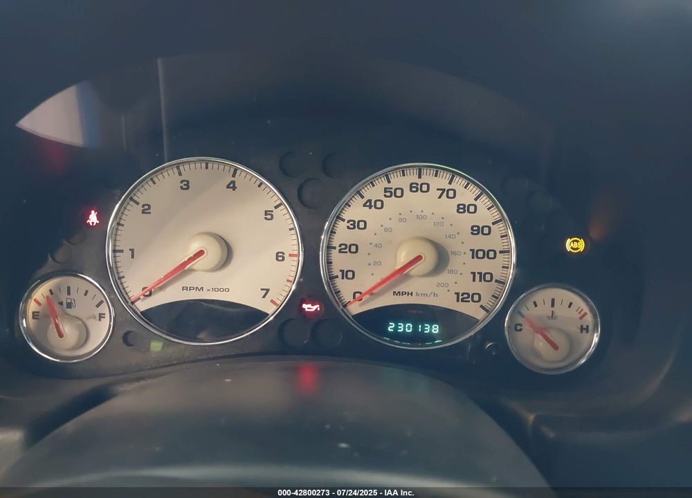 2003 JEEP LIBERTY VIN: 1J4GL58K33W610463
