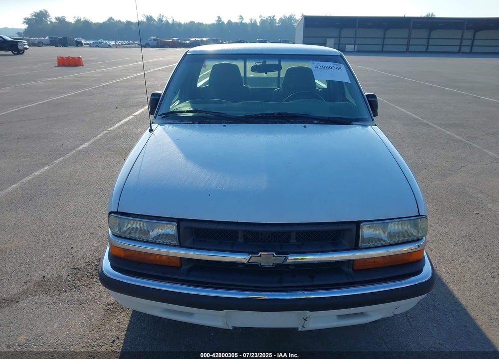 2003 CHEVROLET S-10 LS VIN: 1GCCS14X238272723