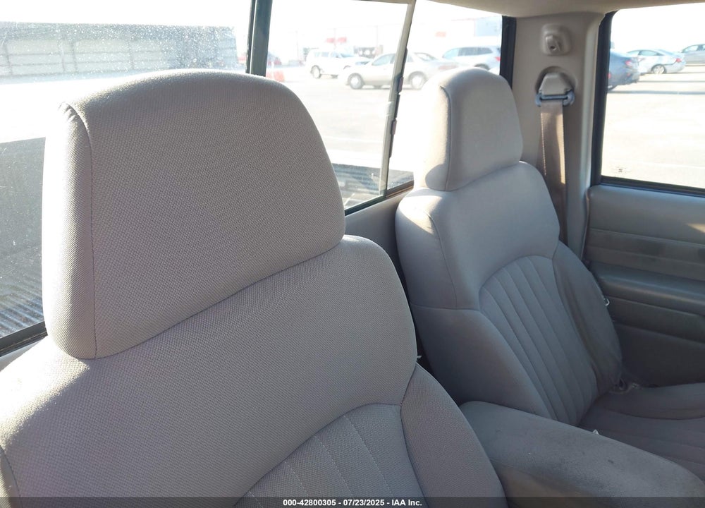 2003 CHEVROLET S-10 LS VIN: 1GCCS14X238272723