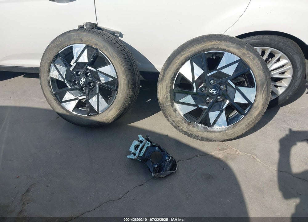 2025 HYUNDAI KONA SEL VIN: KM8HB3AB3SU306888