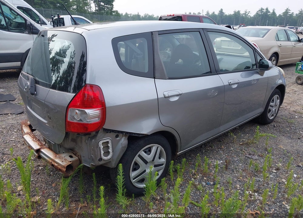 2007 HONDA FIT VIN: JHMGD38497S063042