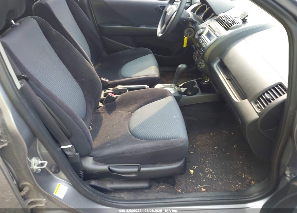 2007 HONDA FIT VIN: JHMGD38497S063042