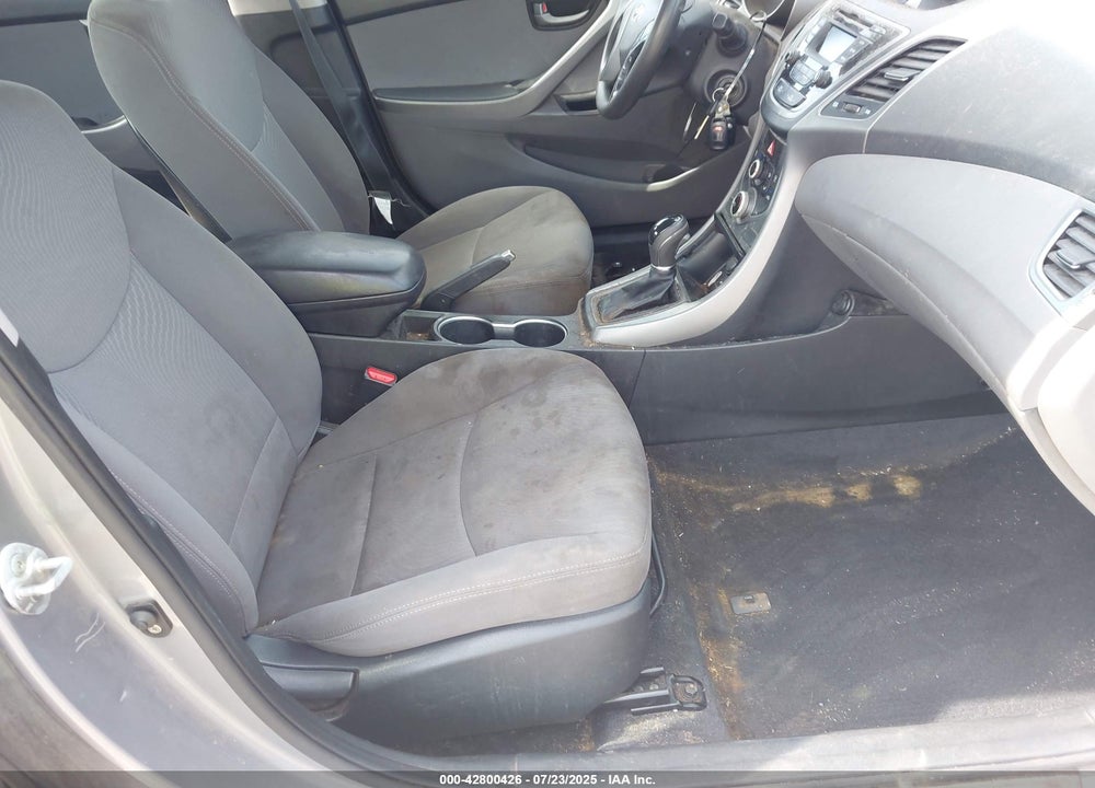 2015 HYUNDAI ELANTRA VIN: KMHDH4AE0FU326048