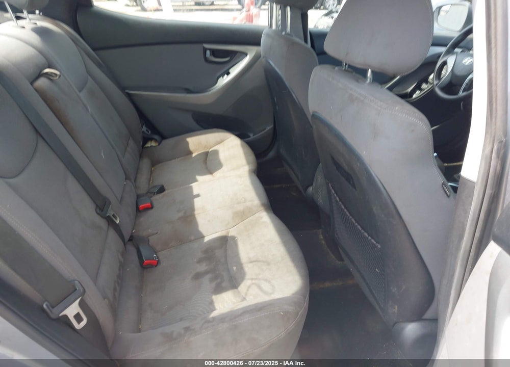 2015 HYUNDAI ELANTRA VIN: KMHDH4AE0FU326048