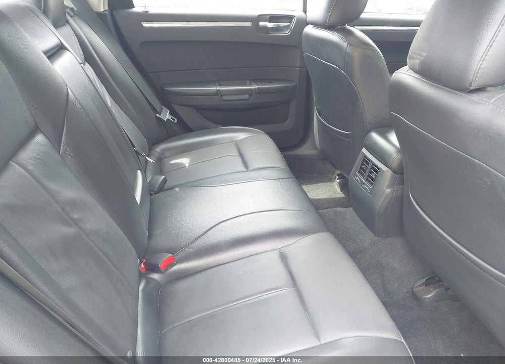 2010 CHRYSLER 300 VIN: 2C3CA5CV9AH327948