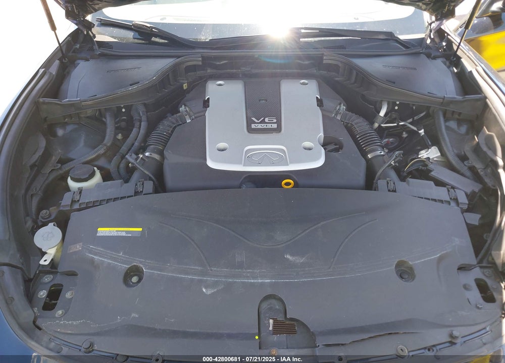 2016 INFINITI Q70 VIN: JN1BY1AP0GM220957