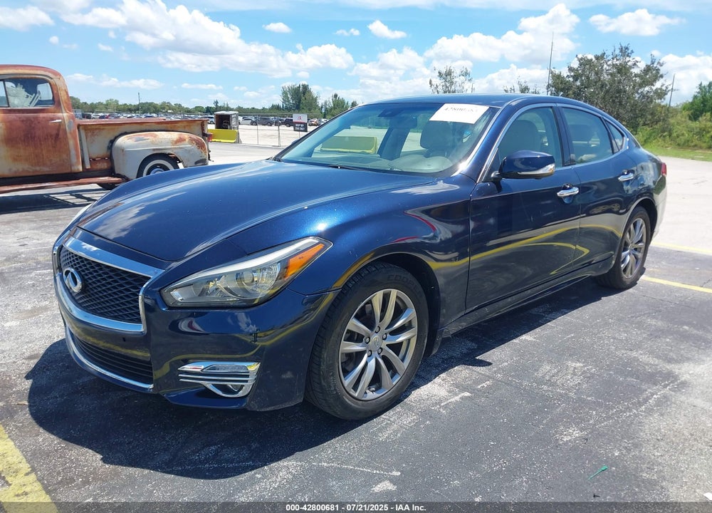 2016 INFINITI Q70 VIN: JN1BY1AP0GM220957