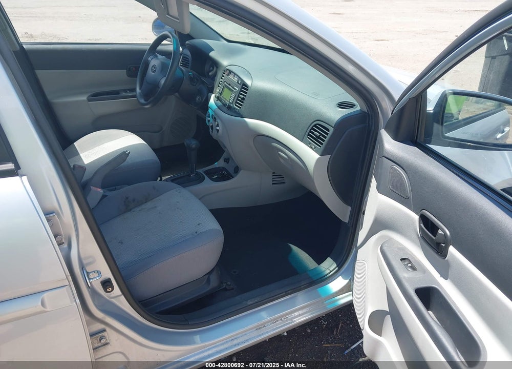 2009 HYUNDAI ACCENT VIN: KMHCN46C39U337383