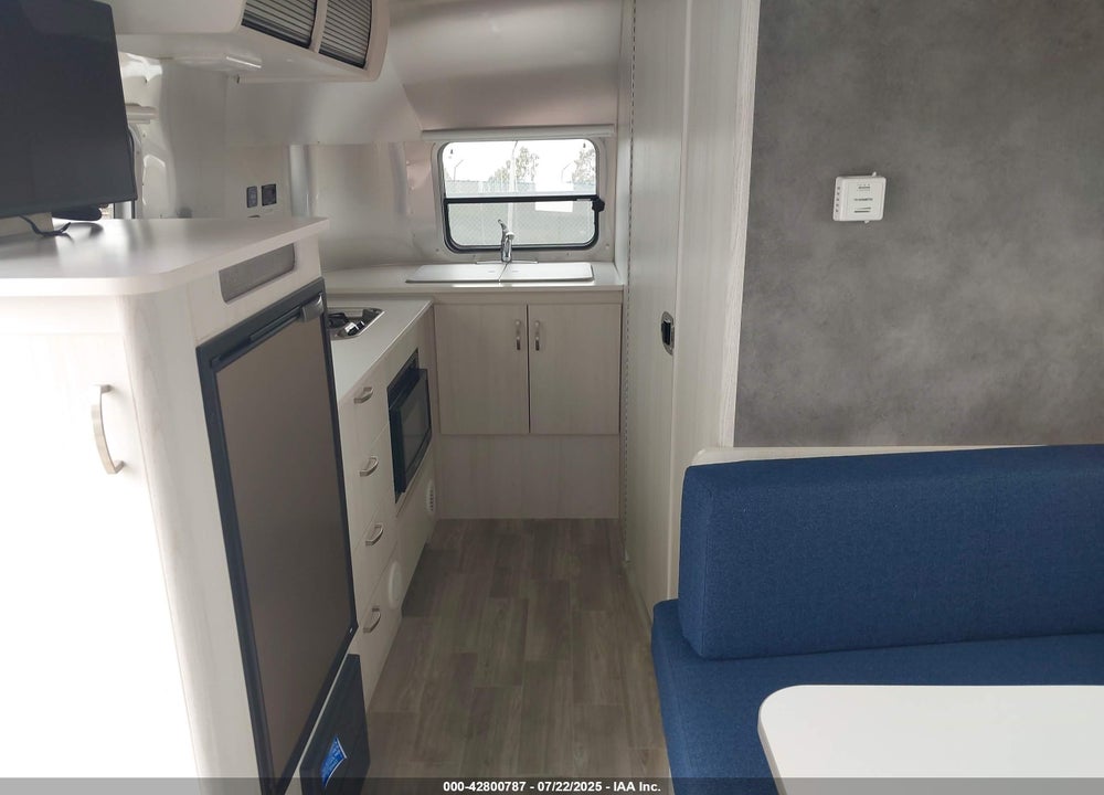 2024 AIRSTREAM BAMBI VIN: 1STCMAD19RJ572672