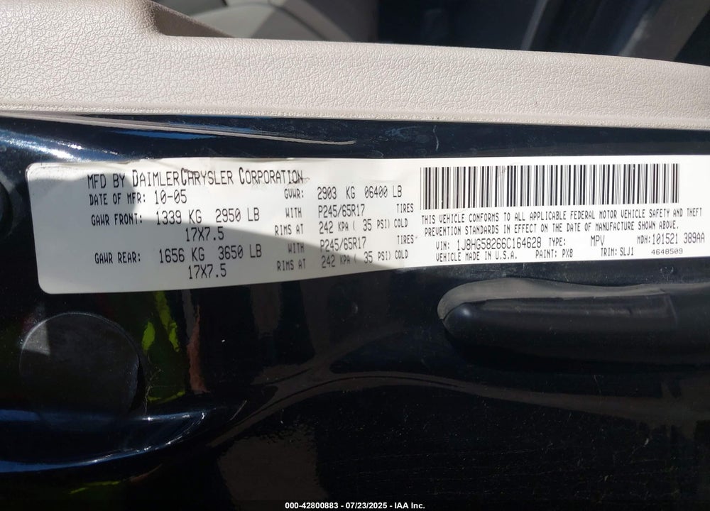 2006 JEEP COMMANDER VIN: 1J8HG58266C164628