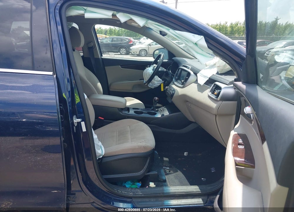 2018 KIA SORENTO VIN: 5XYPGDA34JG420074