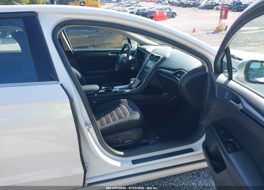 2016 FORD FUSION VIN: 3FA6P0H76GR177563