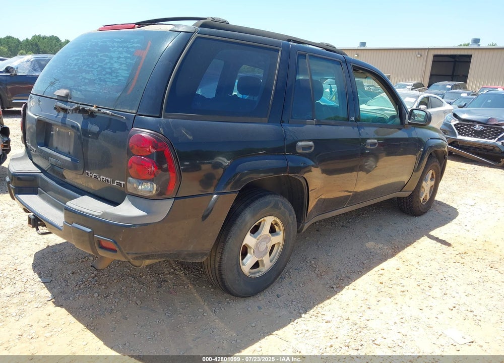 2003 CHEVROLET TRAILBLAZER LS VIN: 1GNDS13S732238586