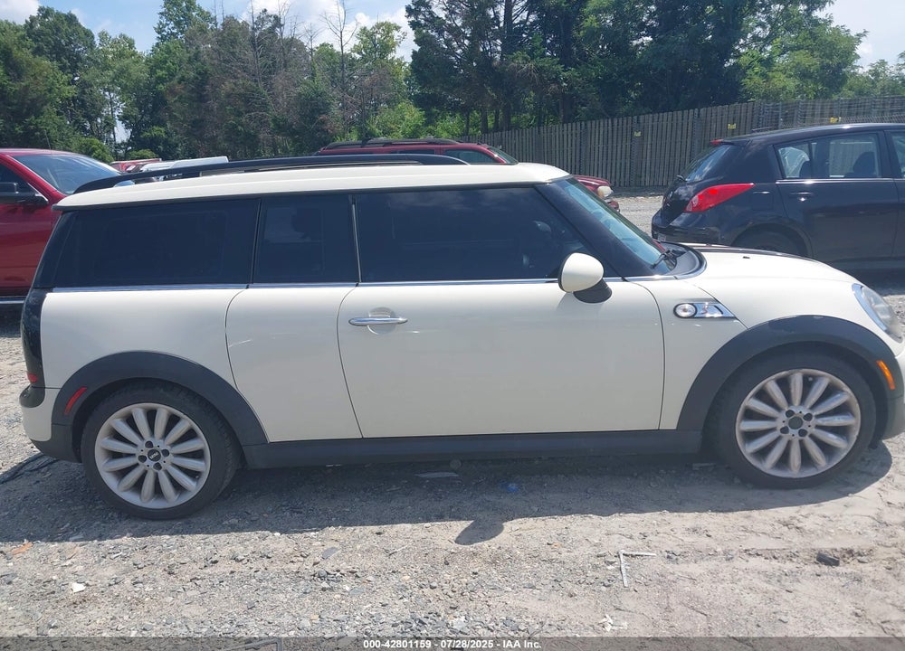 2011 MINI COOPER VIN: WMWZG3C51BTY30965