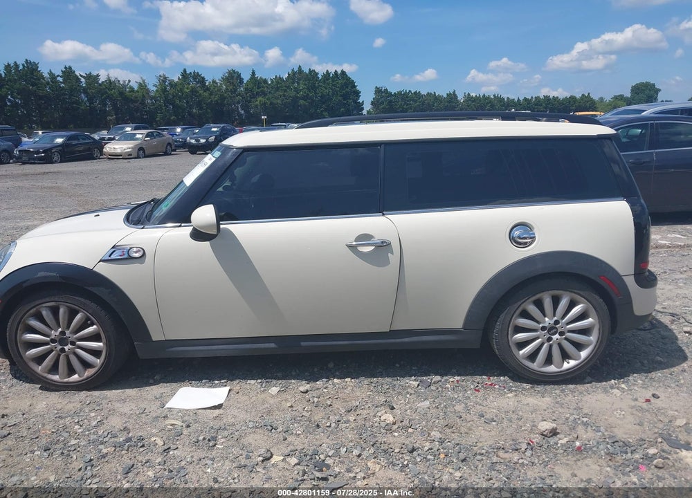 2011 MINI COOPER VIN: WMWZG3C51BTY30965