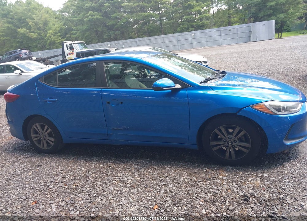 2017 HYUNDAI ELANTRA SE VIN: 5NPD84LF6HH006644