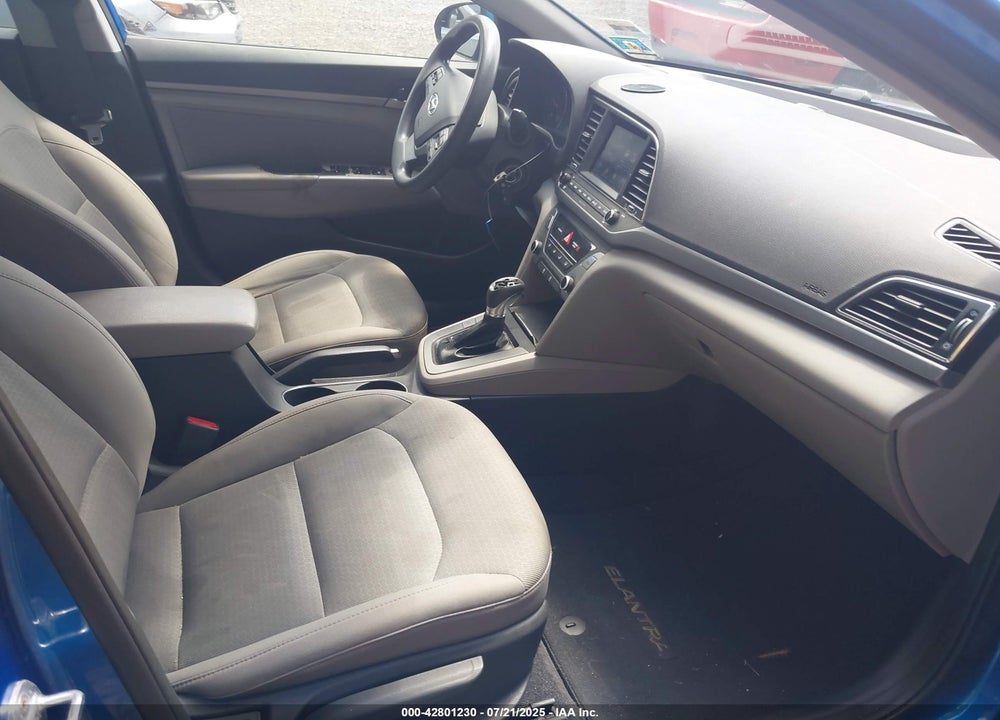 2017 HYUNDAI ELANTRA SE VIN: 5NPD84LF6HH006644