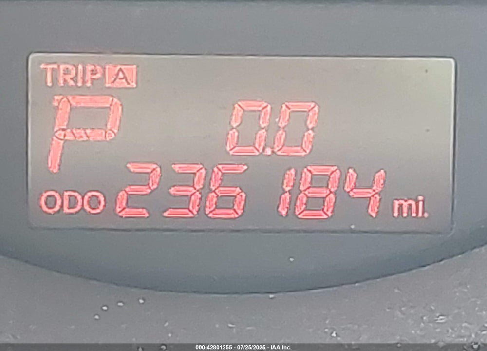 2011 KIA SORENTO VIN: 5XYKTDA20BG146256