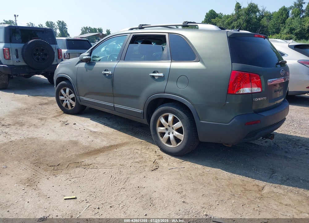 2011 KIA SORENTO VIN: 5XYKTDA20BG146256