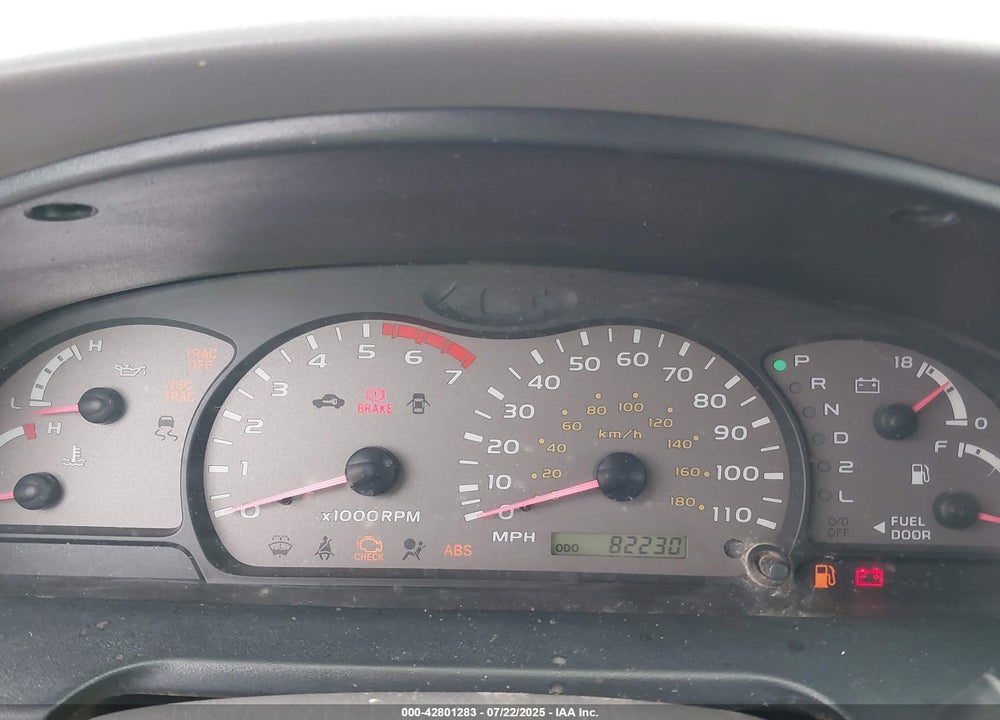 2002 TOYOTA SEQUOIA SR5 V8 VIN: 5TDZT34A02S127401