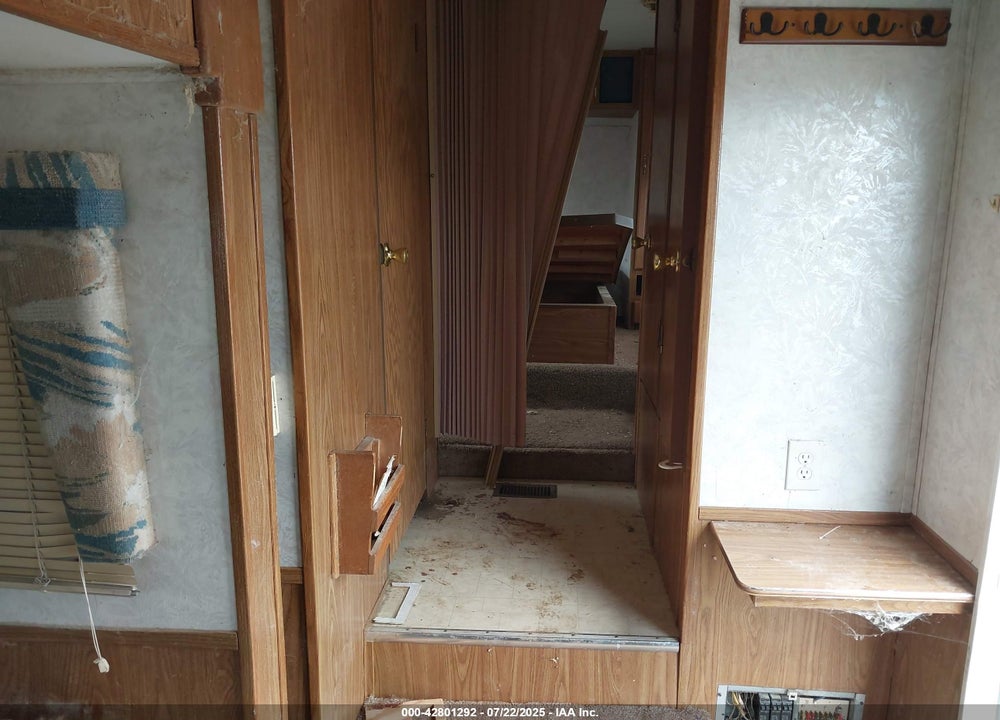 1997 DUTCHMEN TRAVEL TRAILER VIN: 47CF20N23V1079002
