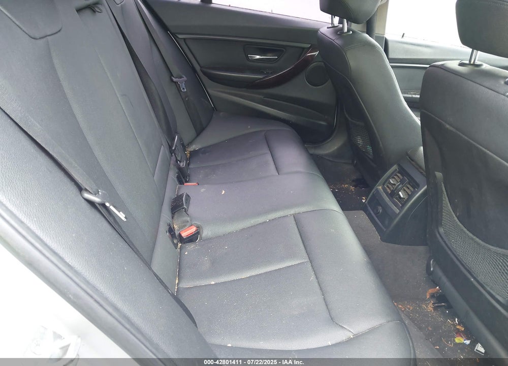2014 BMW 3 SERIES VIN: WBA3A5G52ENP31318