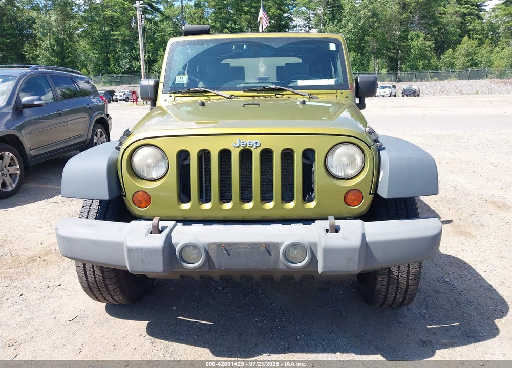 2008 JEEP WRANGLER / VIN: 1J4FA24198L635017