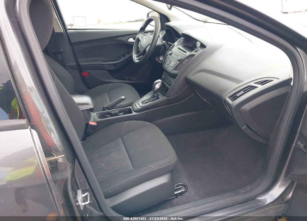 2015 FORD FOCUS VIN: 1FADP3F24FL300693