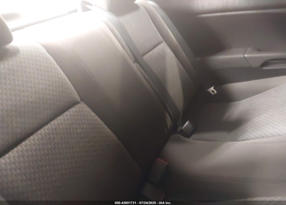 2005 HONDA CIVIC VP VIN: 1HGEM21165L069117