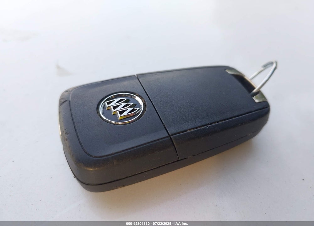 2015 BUICK LACROSSE VIN: 1G4GB5G30FF149466