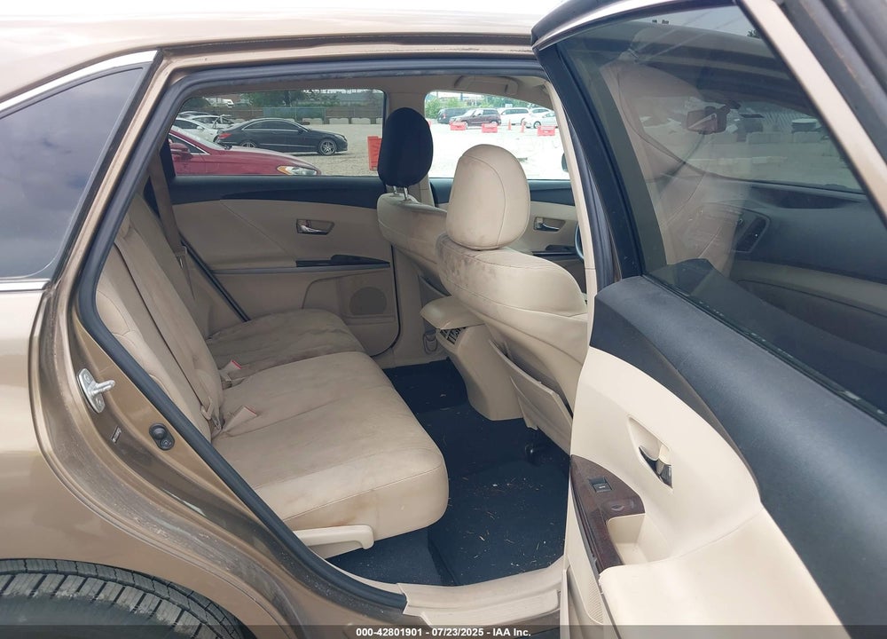 2010 TOYOTA VENZA VIN: 4T3ZA3BB3AU035245