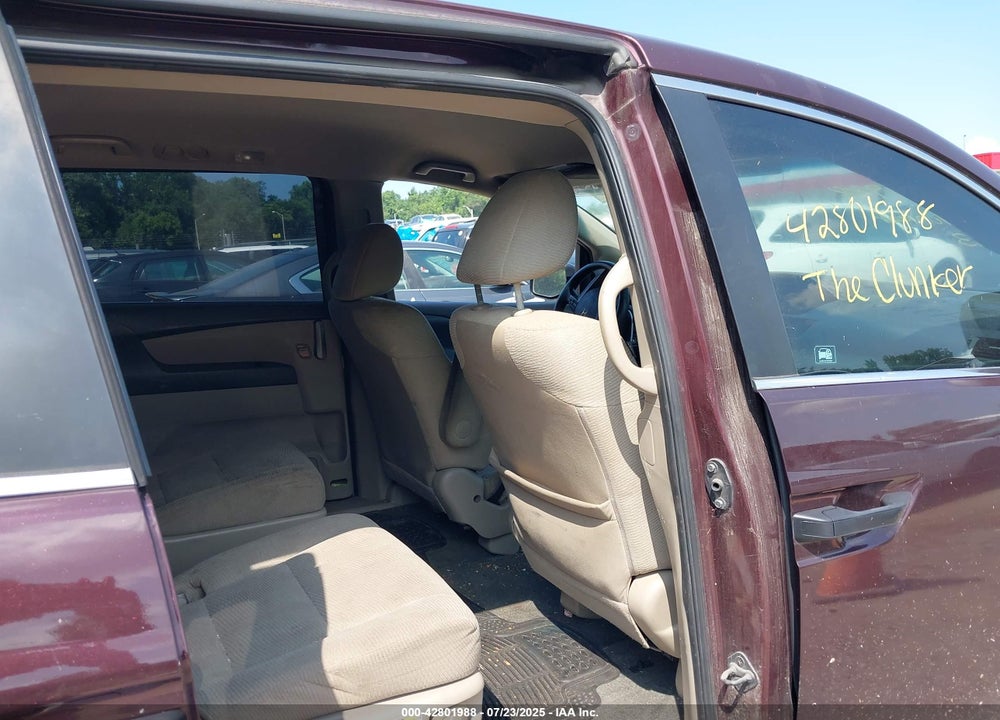 2011 HONDA ODYSSEY LX VIN: 5FNRL5H29BB057903