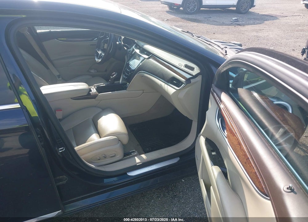 2013 CADILLAC XTS VIN: 2G61P5S39D9239470