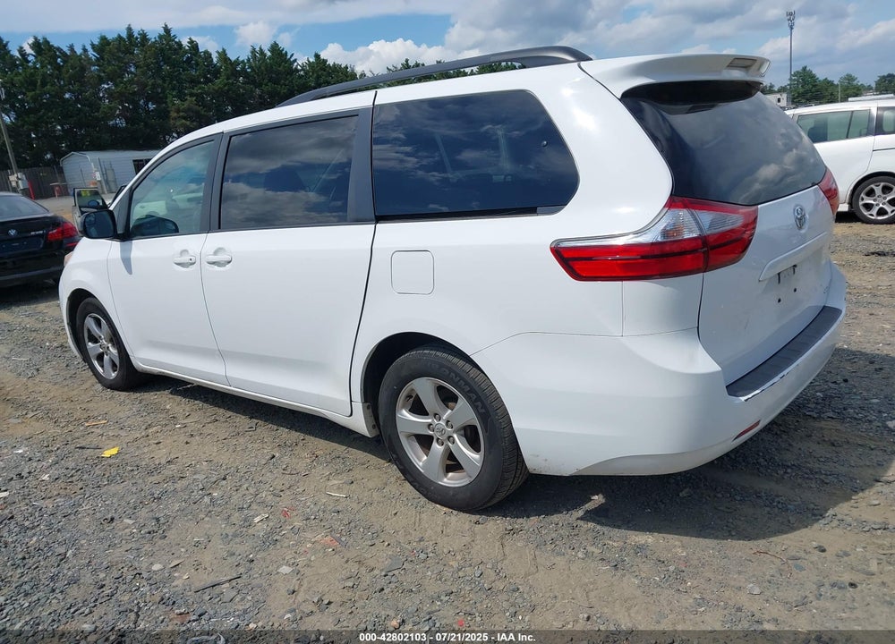 2017 TOYOTA SIENNA LE 8 PASSENGER VIN: 5TDKZ3DC5HS826355
