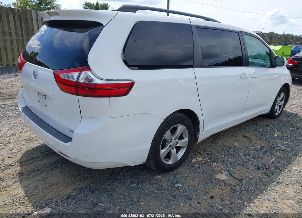 2017 TOYOTA SIENNA LE 8 PASSENGER VIN: 5TDKZ3DC5HS826355