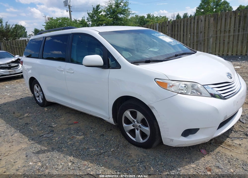 2017 TOYOTA SIENNA LE 8 PASSENGER VIN: 5TDKZ3DC5HS826355