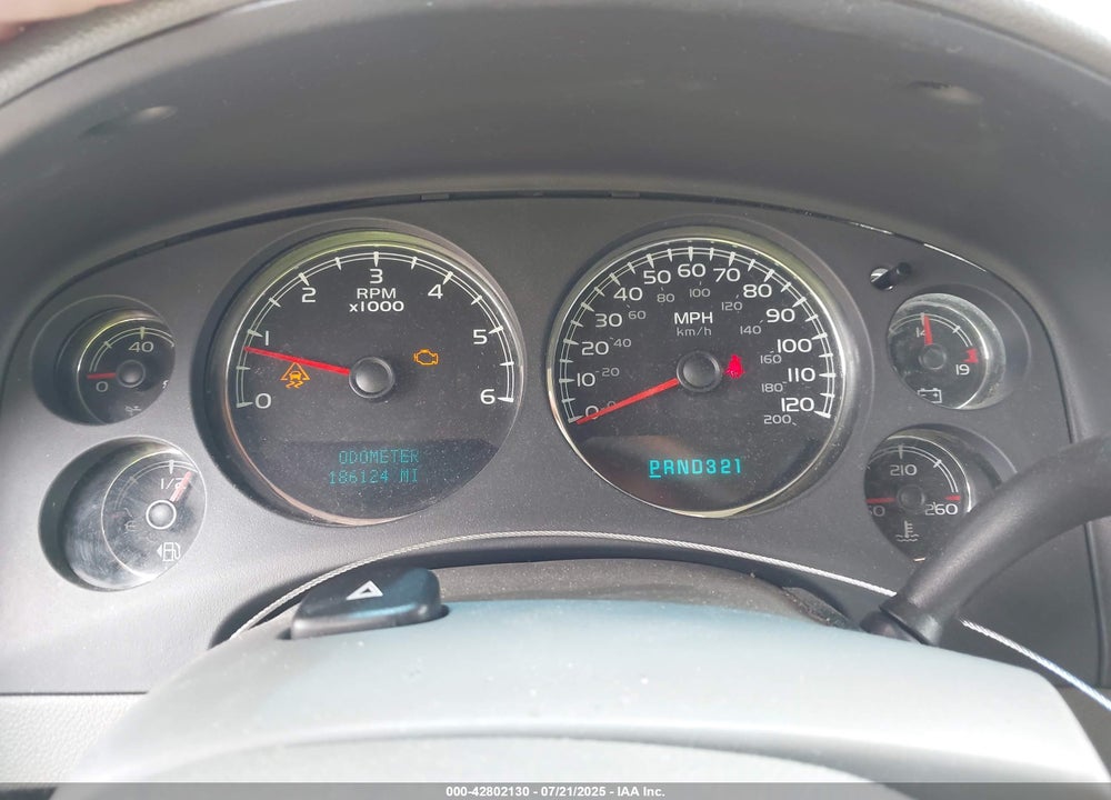 2007 CHEVROLET SUBURBAN 1500 VIN: 1GNFC16017R404954