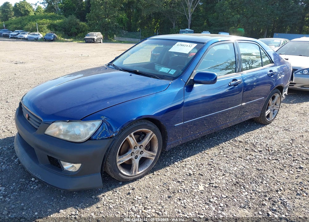 2001 LEXUS IS 300 VIN: JTHBD182110009055